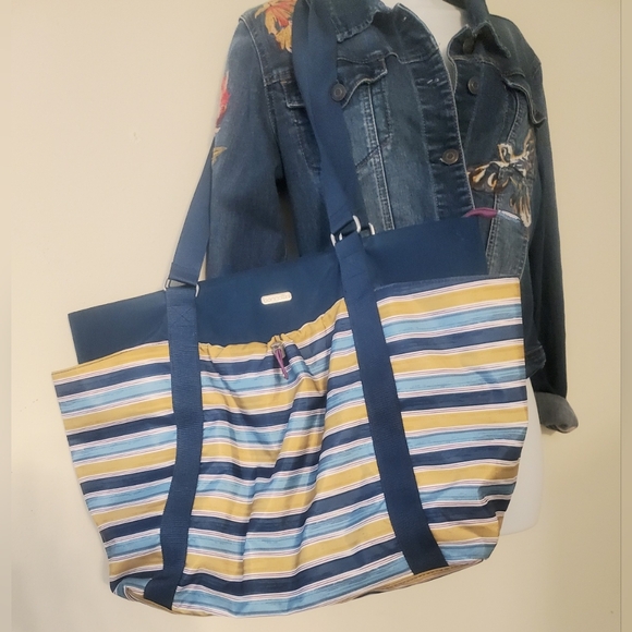 Baggallini Handbags - Baggallini Striped Large Nylon Tote